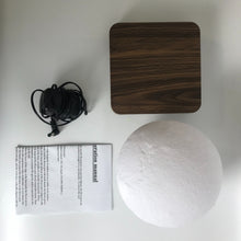 Indlæs billede til gallerivisning Mars-lampen viser kraften i moderne teknologi med sin magnetiske svæv og elegante design