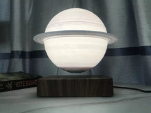 Indlæs billede til gallerivisning Saturn-lampe med magnetisk leviterende kugle og trælook-base
